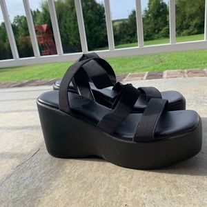 Brand new platform sandles